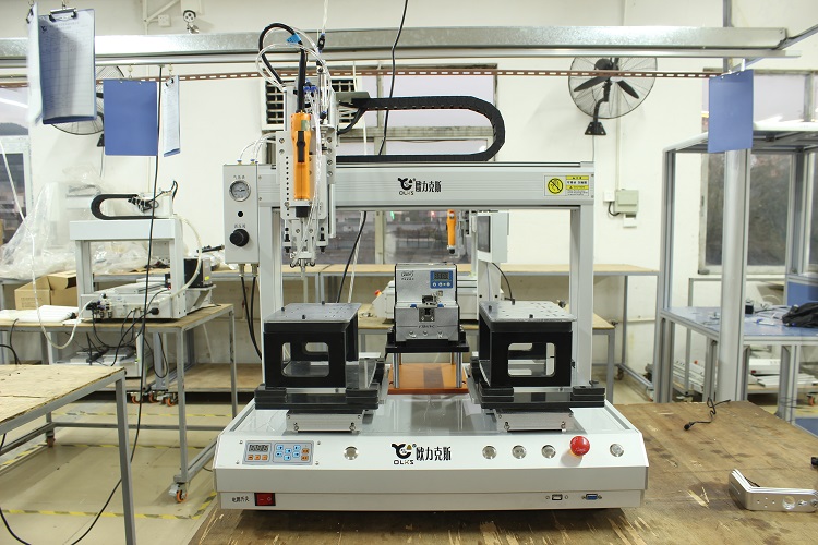 锁螺丝机.JPG 锁螺丝机.JPG