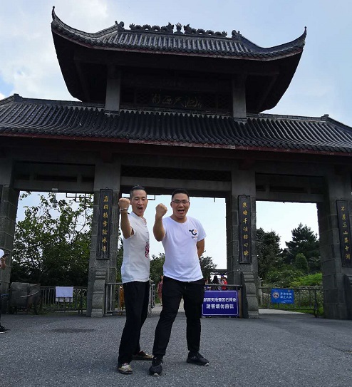 51免费看片高层